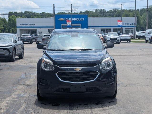 Photo of 2017 Blue Velvet Metallic Chevrolet Equinox