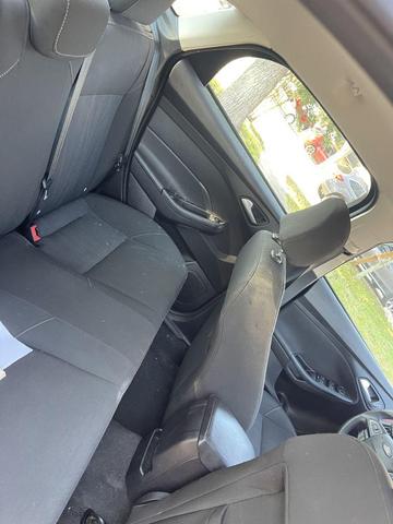Photo of 2015 RED Ford Focus