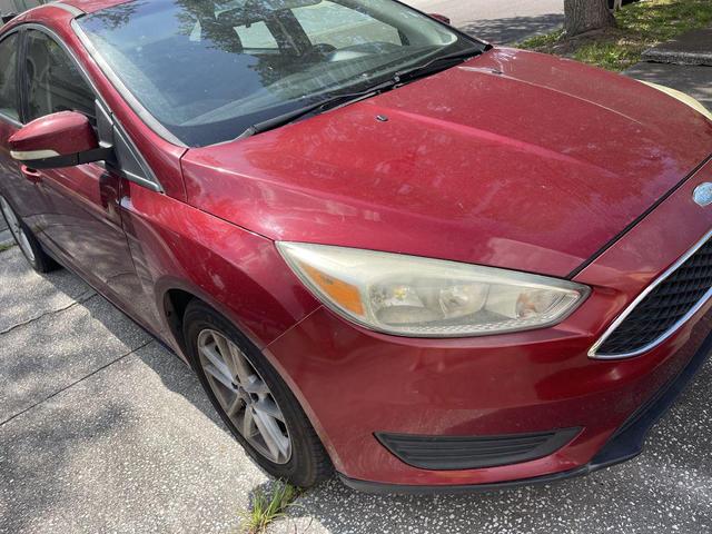 Photo of 2015 RED Ford Focus