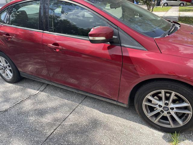 Photo of 2015 RED Ford Focus