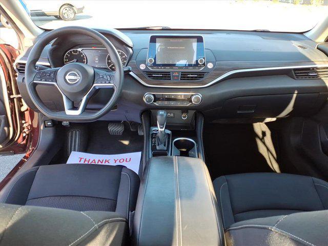 Photo of 2023 Garnet Pearl Metallic Nissan Altima