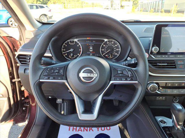 Photo of 2023 Garnet Pearl Metallic Nissan Altima