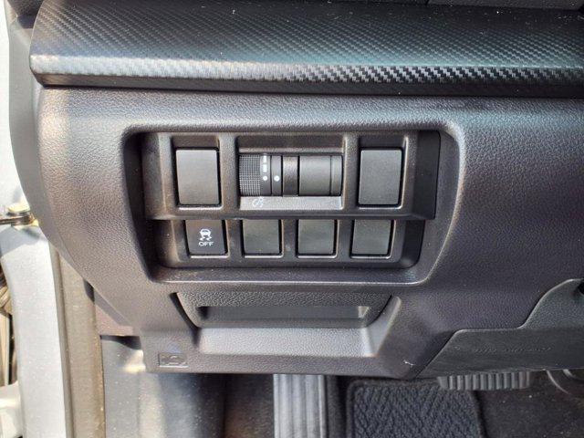 Photo of 2022 Ice Silver Metallic Subaru Impreza