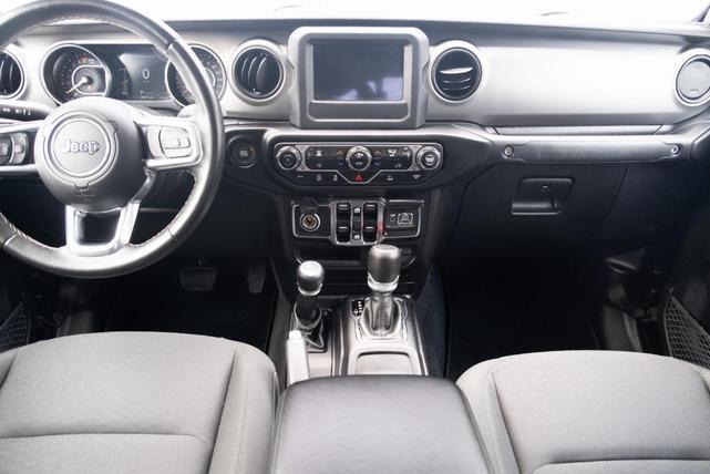 Photo of 2020 Black Jeep Gladiator
