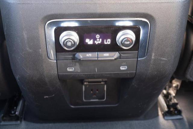Photo of 2023 White GMC Yukon XL