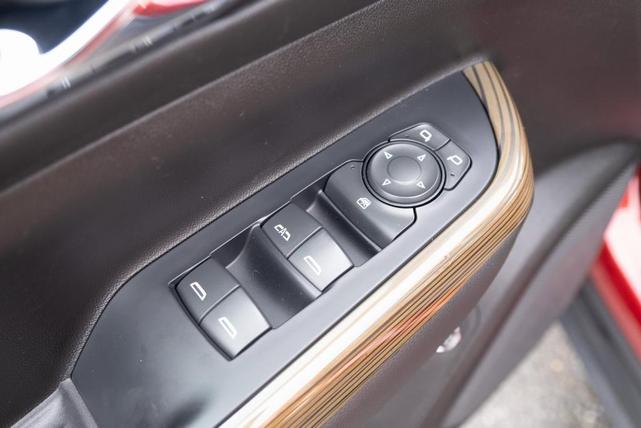 Photo of 2022 Red GMC Acadia