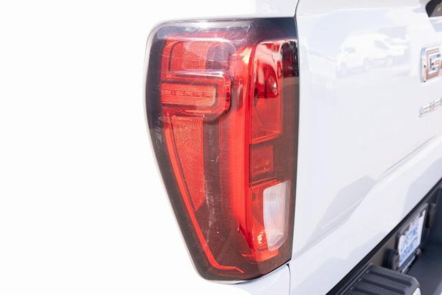 Photo of 2020 White GMC Sierra 1500