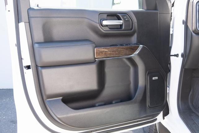 Photo of 2020 White GMC Sierra 1500