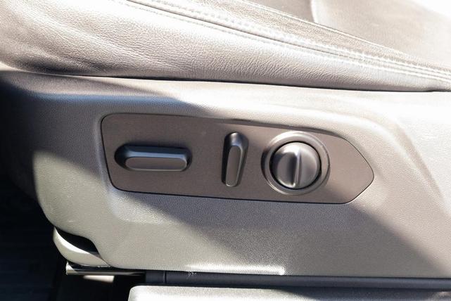 Photo of 2020 White GMC Sierra 1500