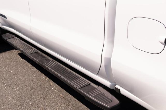 Photo of 2020 White GMC Sierra 1500