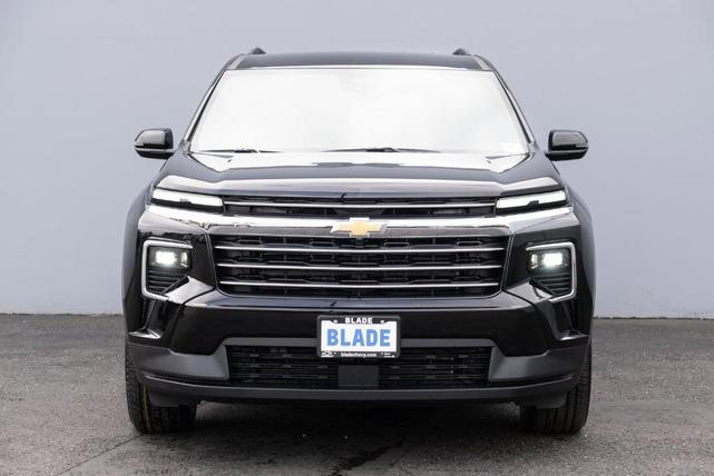 Photo of 2025 Black Chevrolet Traverse