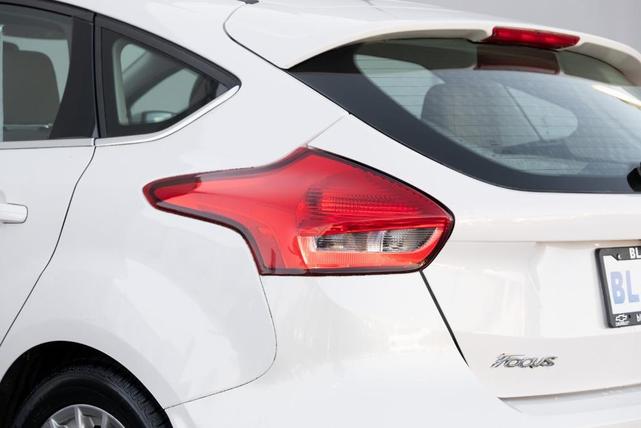 Photo of 2016 White Ford Focus Electric