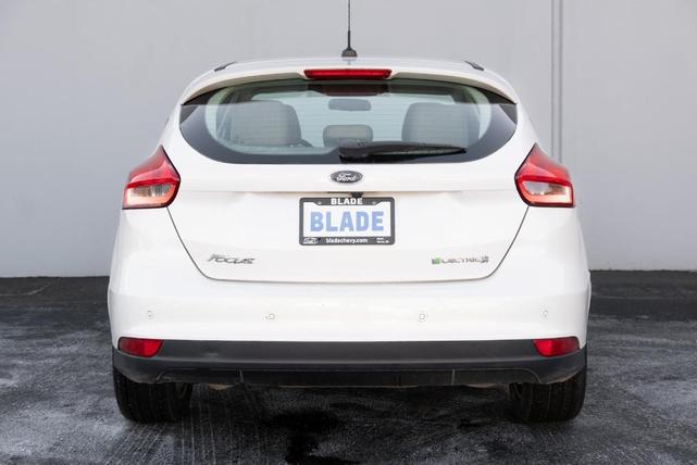 Photo of 2016 White Ford Focus Electric