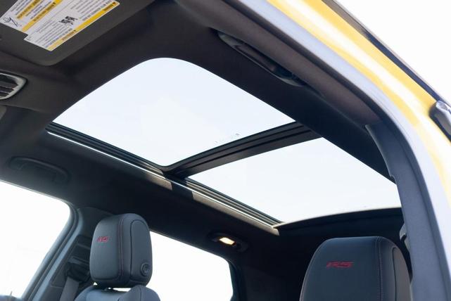 Photo of 2025 Yellow Chevrolet Trailblazer