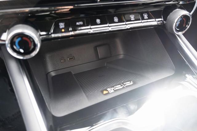 Photo of 2026 Red Chevrolet Traverse