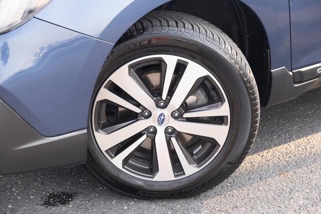 Photo of 2019 Abyss Blue Pearl Subaru Outback