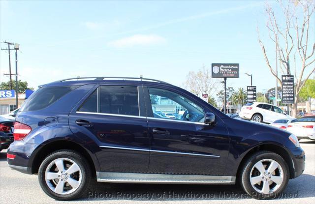 Photo of 2011 Capri Blue Metallic Mercedes-Benz M-Class
