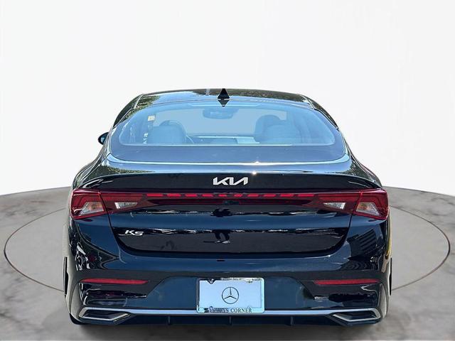 Photo of 2022 Ebony Black Kia K5