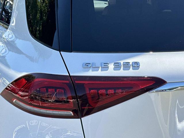 Photo of 2022 Polar White Mercedes-Benz GLE 350