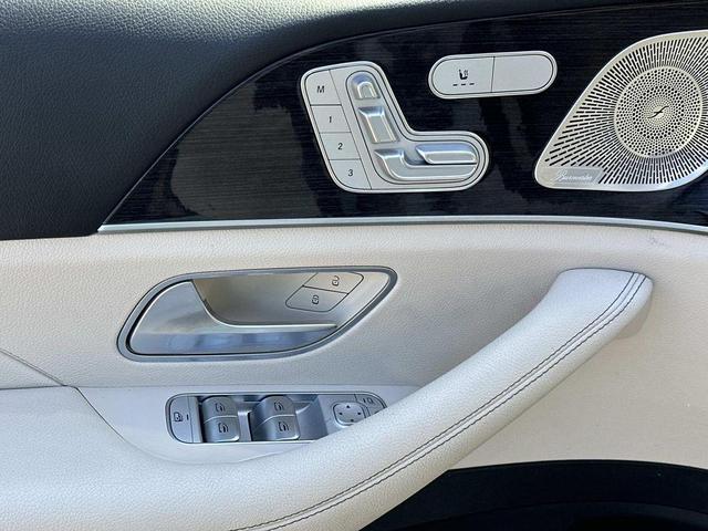 Photo of 2022 Polar White Mercedes-Benz GLE 350