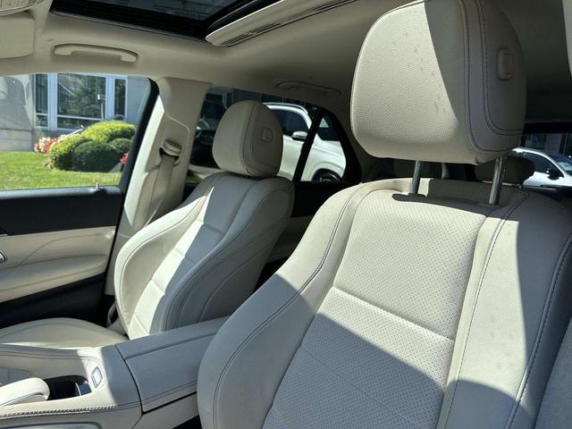 Photo of 2022 Polar White Mercedes-Benz GLE 350