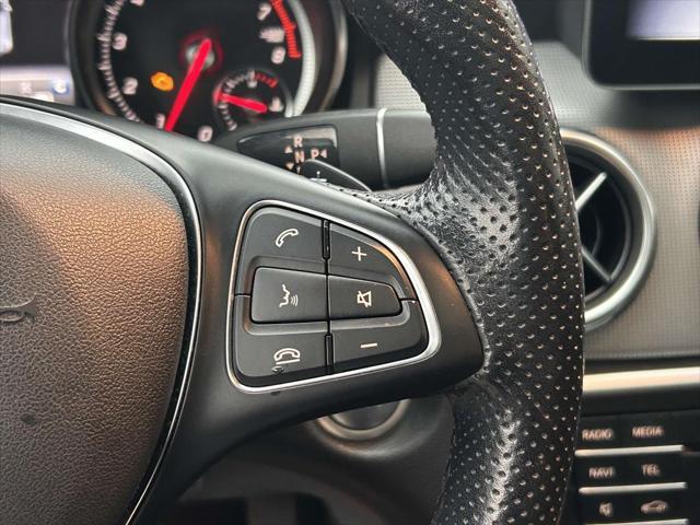 Photo of 2019 Black Mercedes-Benz GLA 250