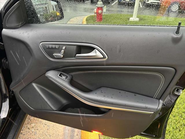 Photo of 2019 Black Mercedes-Benz GLA 250