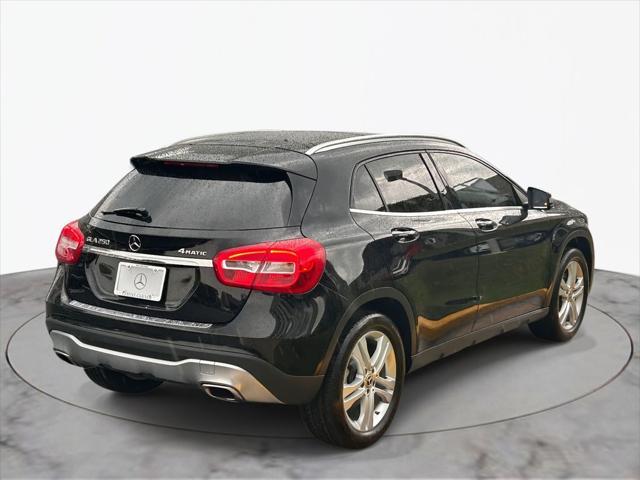 Photo of 2019 Black Mercedes-Benz GLA 250