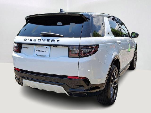 Photo of 2025 White Land Rover Discovery Sport