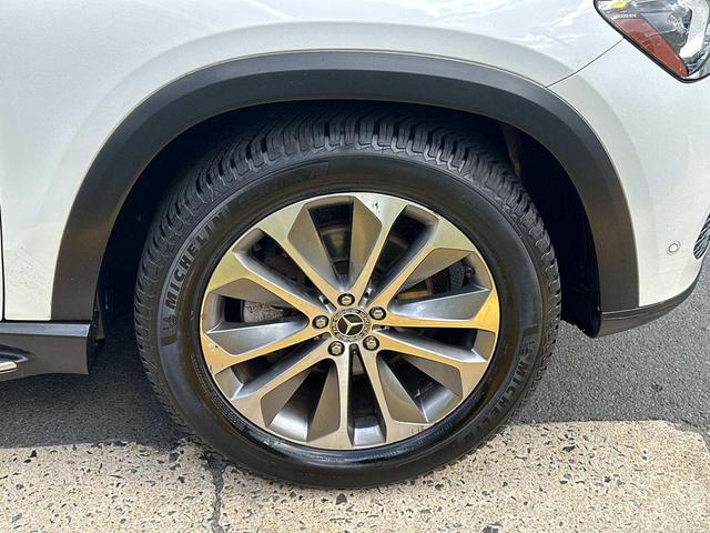 Photo of 2020 Polar White Mercedes-Benz GLE 350