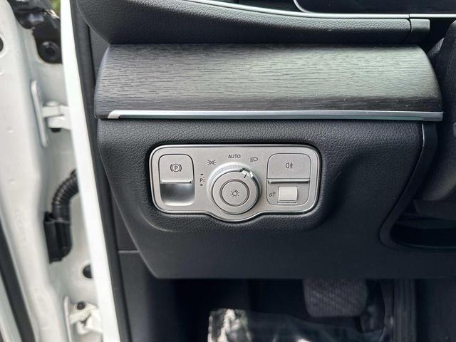 Photo of 2020 Polar White Mercedes-Benz GLE 350