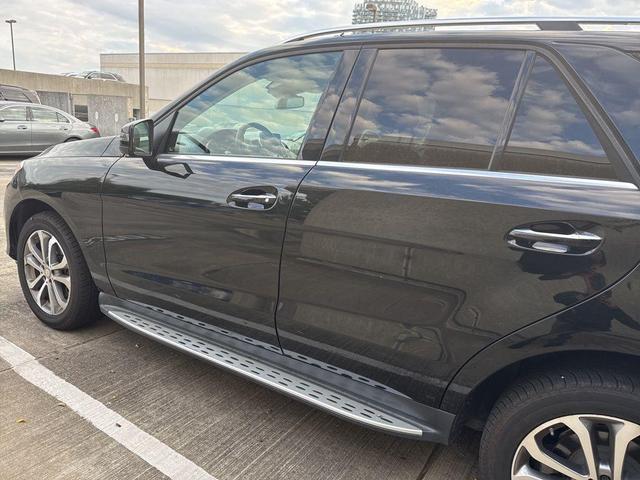 Photo of 2016 Black Mercedes-Benz GLE-Class