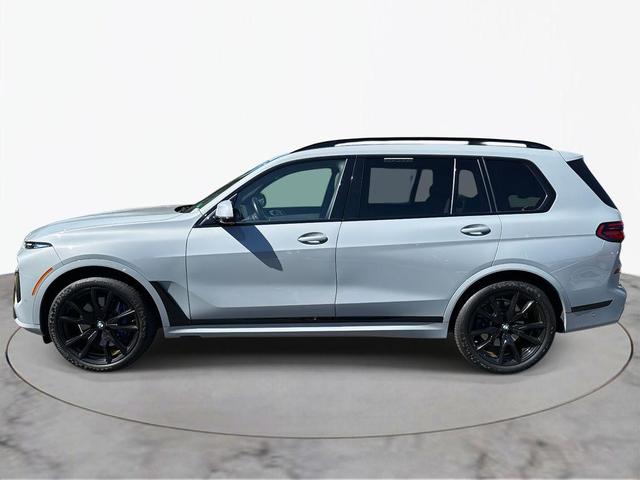 Photo of 2023 Brooklyn Grey Metallic BMW X7