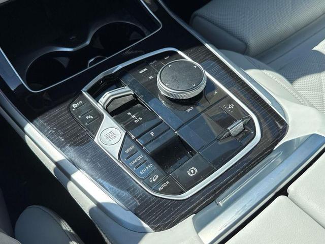 Photo of 2023 Brooklyn Grey Metallic BMW X7