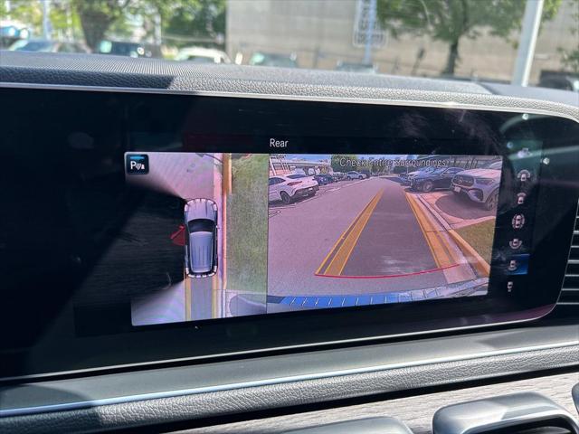 Photo of 2022 Black Mercedes-Benz GLE 350