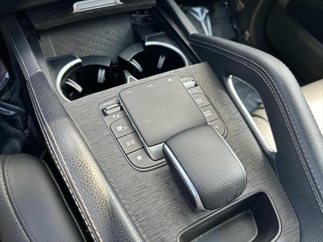Photo of 2022 Black Mercedes-Benz GLE 350