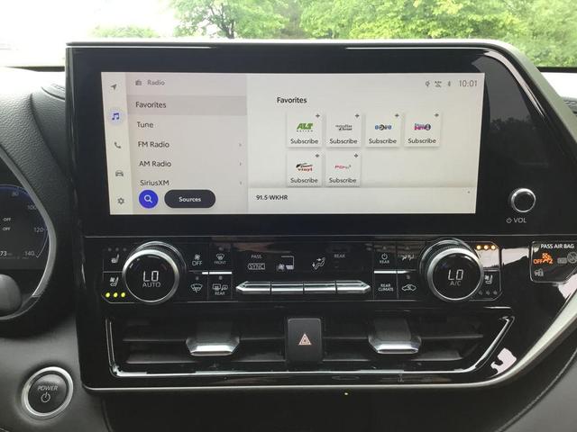 Photo of 2024 Ruby Flare Pearl Toyota Highlander Hybrid