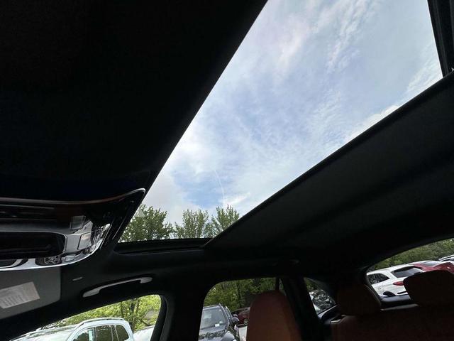 Photo of 2025 DB Black Crystal Clearcoat Mercedes-Benz GLC 350e
