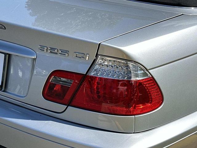 Photo of 2006 Deep Cherry Red Crystal Pearlcoat BMW 325