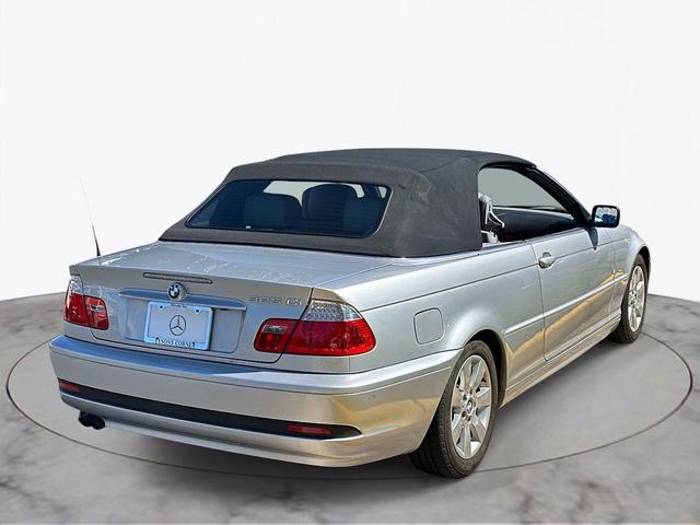 Photo of 2006 Deep Cherry Red Crystal Pearlcoat BMW 325