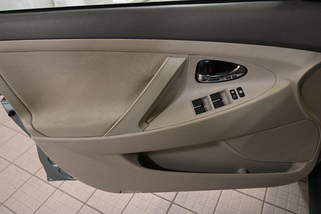 Photo of 2011 Green Toyota Camry