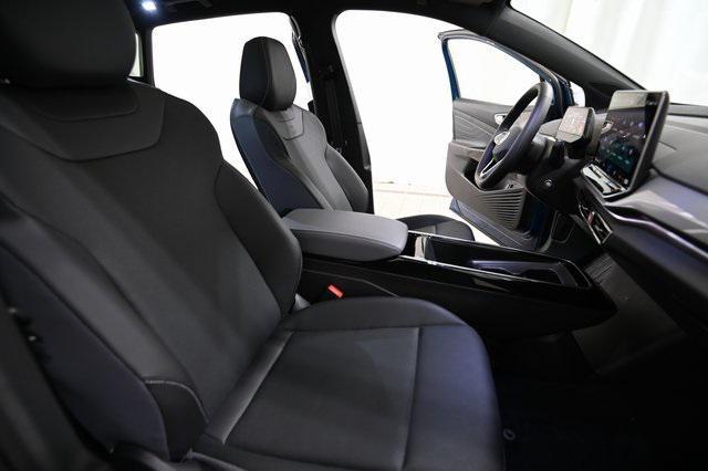 Photo of 2025 Blue Volkswagen ID.4