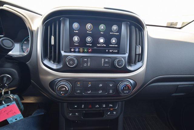 Photo of 2022 Summit White GMC Canyon