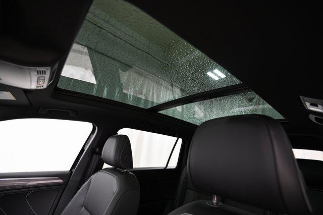 Photo of 2024 Deep Black Pearl Volkswagen Tiguan