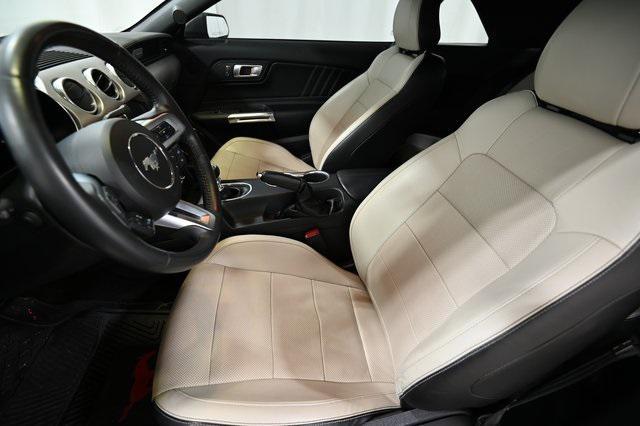 Photo of 2018 Magnetic Ford Mustang