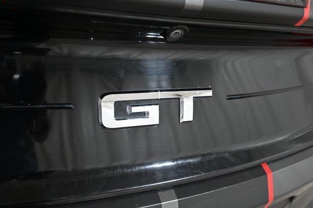 Photo of 2018 Magnetic Ford Mustang