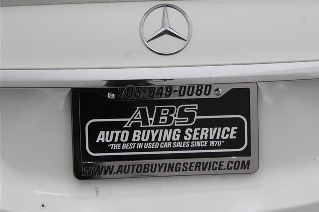 Photo of 2015 designo Diamond White Mercedes-Benz S-Class