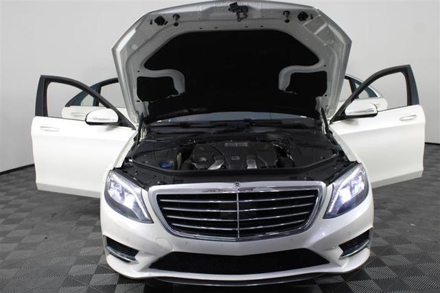 Photo of 2015 designo Diamond White Mercedes-Benz S-Class