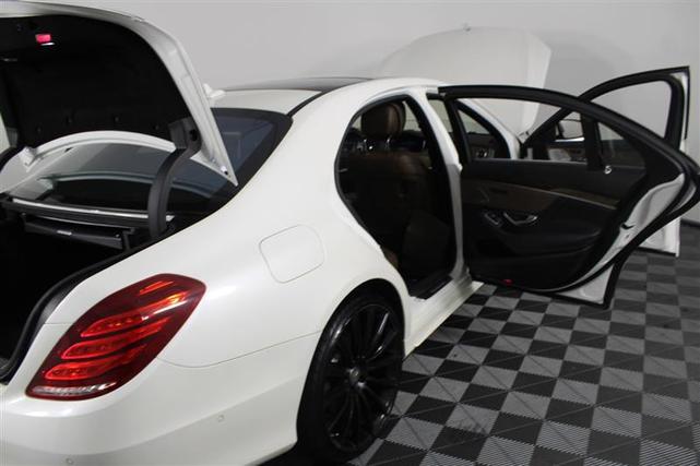 Photo of 2015 designo Diamond White Mercedes-Benz S-Class