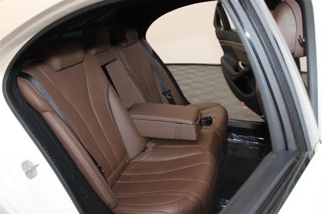 Photo of 2015 designo Diamond White Mercedes-Benz S-Class